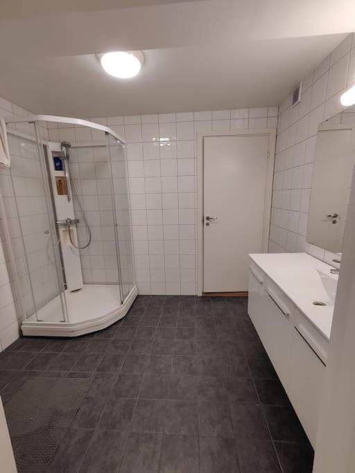 Leilighet Sentralt I Svolvaer Bagian luar foto