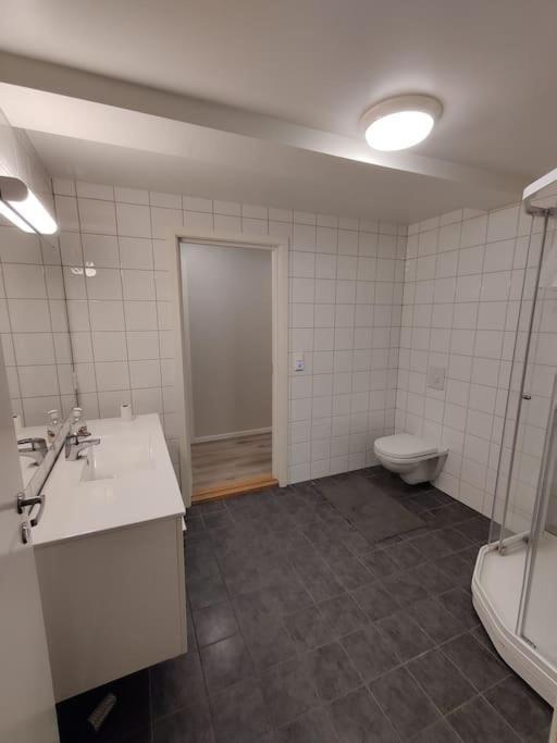 Leilighet Sentralt I Svolvaer Bagian luar foto